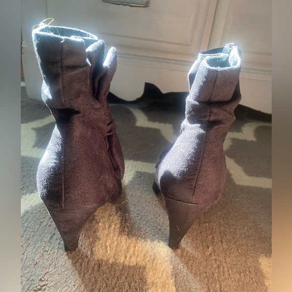Mossimo Heeled Ankle Booties - Picture 8 of 12